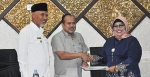 DPRD Kota Padang Sahkan APBD Perubahan 2018 Pada Rapat Paripurna