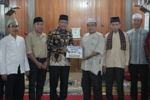 9 Masjid Di Kota Payakumbuh Mendapat Bantuan Dana Hibah Sebesar 257,7 Juta Dari Pemko Payakumbuh Saat Safari Ramadhan