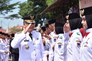 Upacara Bendera HUT RI Ke-74 Di Payakumbuh Berlangsung Khidmad, Riza Falepi : Mari Ciptakan SDM Yang Unggul dan Indonesia yang Maju, Makmur, Adil dan Sejahtera