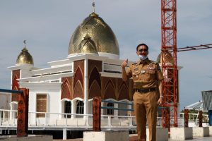 Jumat Depan, Masjid Terapung Samudera Ilahi Pantai Carocok Painan