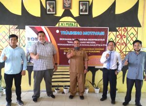 Undhari Beri Training Motivasi Sukses Ujian dan Sukses kuliah di SMAN 1 Pulau Punjung
