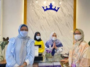 Hijab Mandjha ,   Dengan Branding Ivan Gunawan Hadir  Di Kota Padang
