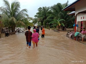 Banjir di Rahul, Tiga unit rumah warga hanyut, BPBD Turunkan TRC Bantu Evakuasi Warga