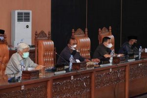 Wabup Dharmasraya hadiri Rapat Paripurna DPRD Penjelasan Ranperda Tentang pertanggungjawaban Pelaksanaan APBD tahun 2020
