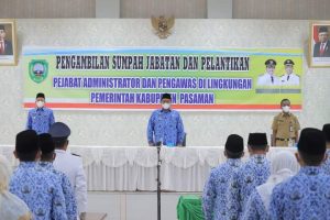 Bupati Benny Utama Lantik 37 Pejabat Administrator dan Pengawas