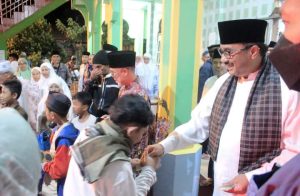 Kunjungan TSR Bupati di Mesjid Nurul Iman Tanjuang Alai, Tahun Ini Sholat Id Kembali Digelar di Halaman Kantor Bupati Pasaman