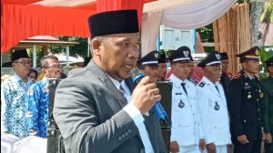 Upacara HUT RI di Kampung Dalam, Wakil Ketua DPRD Padang Pariaman Bacakan Teks Proklamasi