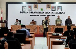 Paripurna Penyampaian Nota Ranperda 2022 Dibuka Ketua DPRD Padang Pariaman