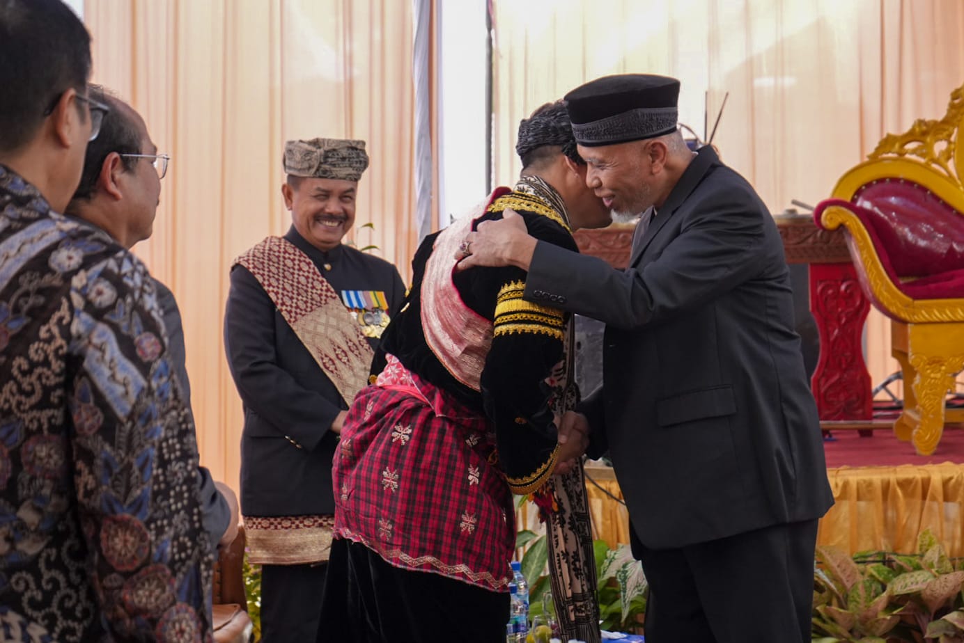 Suku Salo Situjuah Banda Dalam Lantik Penghulu Kaum Gubernur Mahyeldi