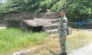 Tembus ke Muara dan Pantai Padang, Serda Aprinol Lakukan Pengecekan Benteng Bersejarah