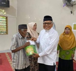 Momen Ramadhan, Muhammadiyah Sawahlunto Berbagi Bingkisan