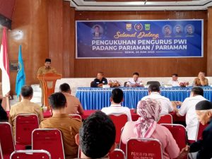 Hadiri Pengukuhan Pengurus PWI Padang Pariaman, Suhatri Bur: Wartawan Merupakan Jembatan Antara Pemerintah Dengan Masyarakat