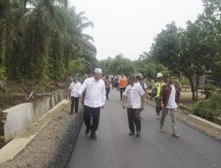 Hamsuardi Tinjau Peningkatan Jalan Tombang Padang-Silayang Mudik