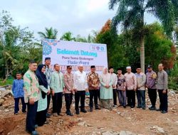 Bupati Hamsuardi Dan Ketua DPRD Pasbar Lakukan Peletakan Batu Pertama Musholla SMPN 1 Pasaman