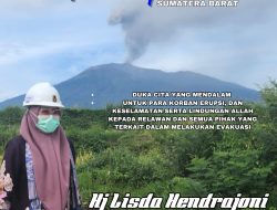 Lisda Hendrajoni salurkan bantuan  korban Erupsi Gunung Merapi
