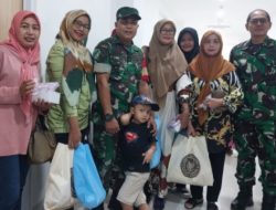 Babinsa Sawahan Dampingi Warga untuk Berobat Gratis dan Terima Bantuan dari Kemenhan RI di RST Dr Reksowiryo Padang