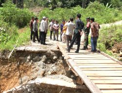 Pemkab Pasbar Segera Bangun Jembatan Permanen di Rurapatontang