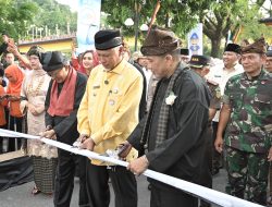 Gubernur Mahyeldi Apresiasi Festival Rakyat Muaro Padang sebagai Wujud Komitmen Pengembangan Sektor Pariwisata dan UMKM