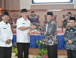 Gubernur Mahyeldi Apresiasi Buku ‘Dari Surau untuk Indonesia’ sebagai Penegas Identitas Warga Minangkabau