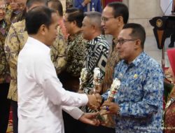Jadikan TPID Terbaik di Wilayah Sumatera, Eka Putra Terima penghargaan Dari Presiden RI