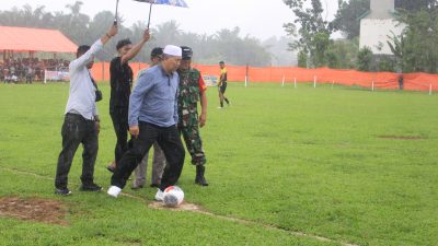 Hamsuardi Buka Turnamen Sepakbola Antar Klub se Pasaman Barat