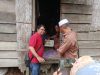 Nagari Punggasan Timur Salurkan BLT DD Tahap Kedua, Prioritaskan Lansia dan Warga Sakit Menahun