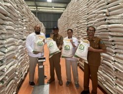 Dinas Perikanan dan Pangan Pessel Pastikan Kualitas Beras Bantuan CBP Tahap I Layak Konsumsi