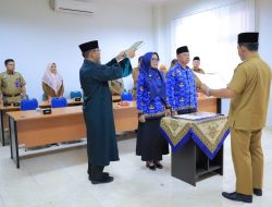 Wabup Pasaman “Parulian Dalimunthe” Lantik Dua Pejabat Administrator dan Pengawas di Lingkungan Disdukcapil