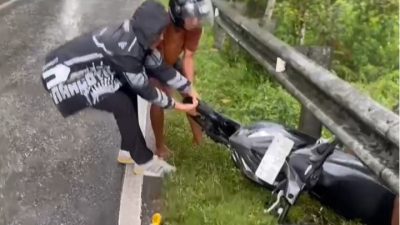 Cepat Tanggap, Kasat Resnarkoba Polresta Padang Bantu Warga yang Alami Kecelakaan