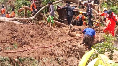 Batipuah Baruah Darurat: Lima Warga Tertimbun, Ratusan Mengungsi Dalam Kekurangan