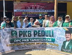 PKB Tanah Datar Salurkan Bantuan , Kehadiran Wakil Rakyat Jadi Sorotan