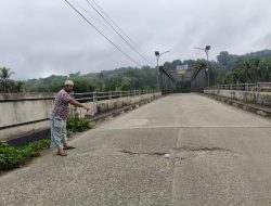 Jembatan Rajo Mantari Turun 30 Cm, Warga Khawatir Akses Ekonomi Koto Panjang Lumpuh