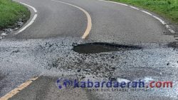 Jalan Nasional Kambang–Balai Selasa Berlubang, Warga Soroti Minimnya Pengamanan