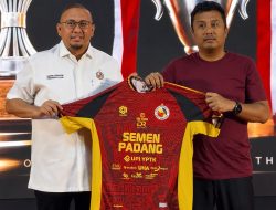 Wagub Vasko Apresiasi Jersi Baru Semen Padang FC, Sarat Identitas Minangkabau